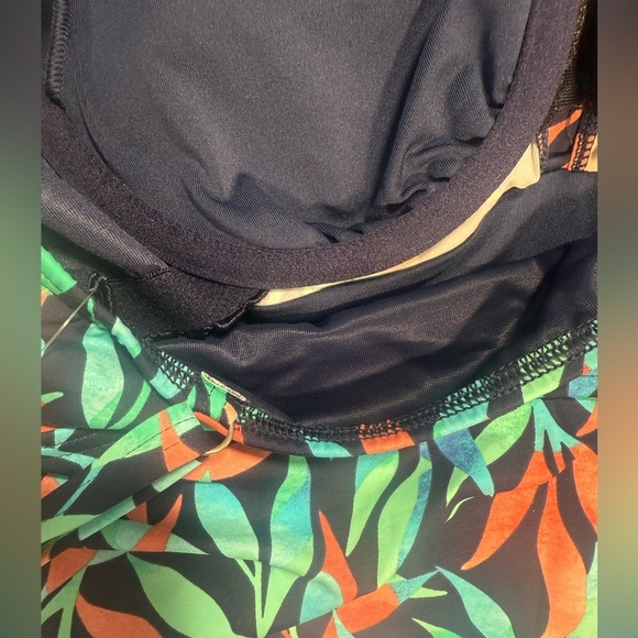 Lands End‎ underwire tankini top floral sea navy leaves size 4 NWT palm v neck - Picture 6 of 8